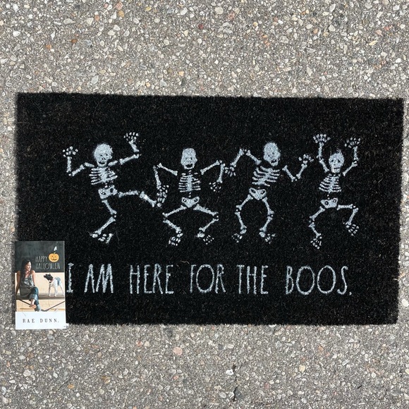 Gorgeous Rae Dunn Halloween outdoor mat 👻